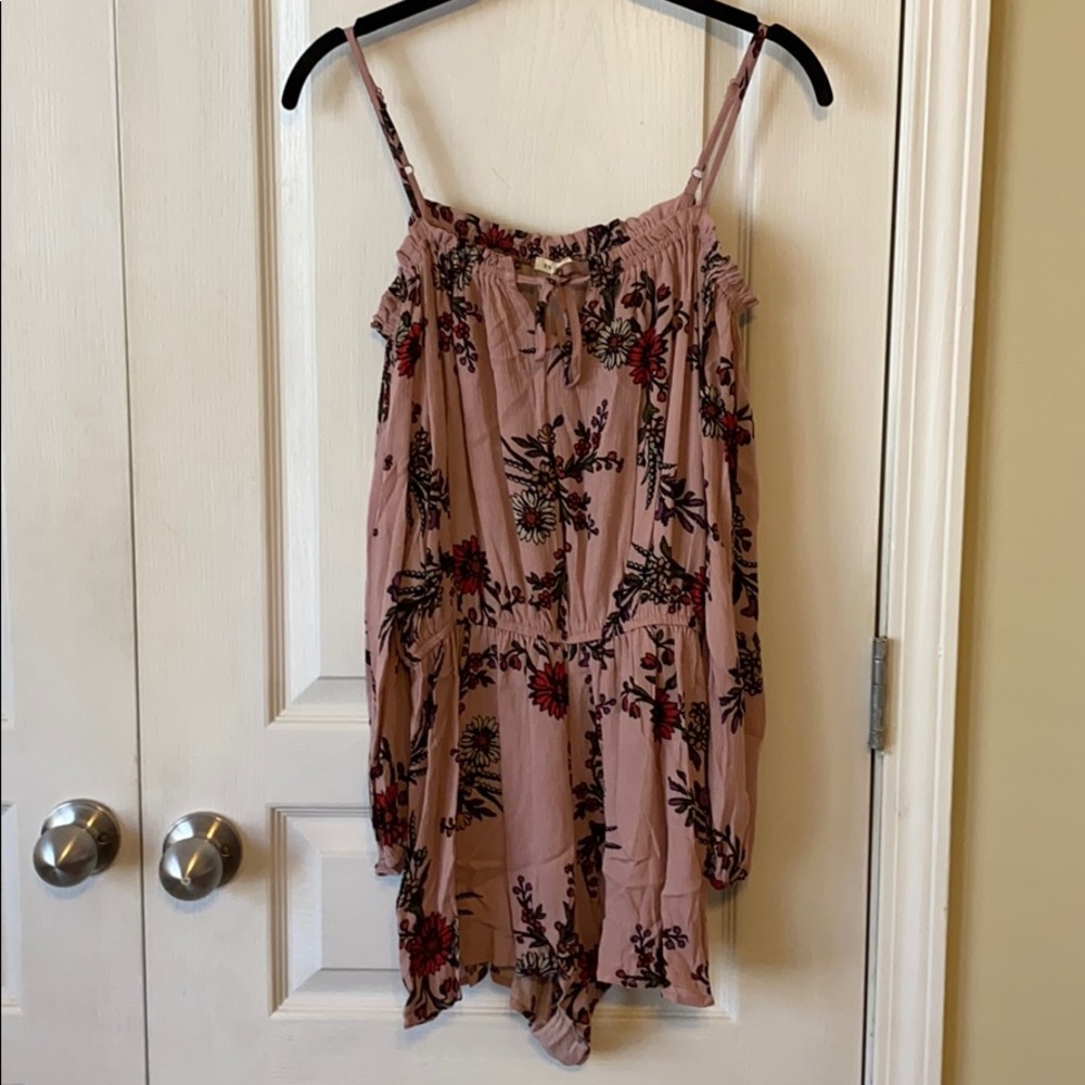 En Creme flower romper
